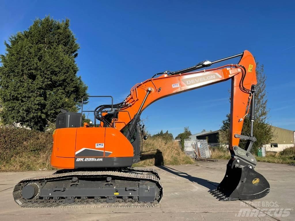 Doosan DX 235 LCR 大型油圧ショベル12t以上（パワーショベル・ユンボ）