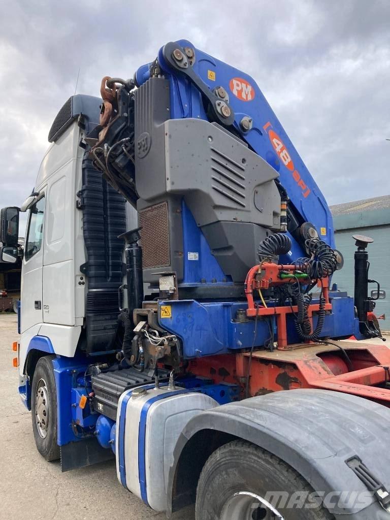 Volvo FH 13 520 中古トラクターヘッド | トレーラーヘッド