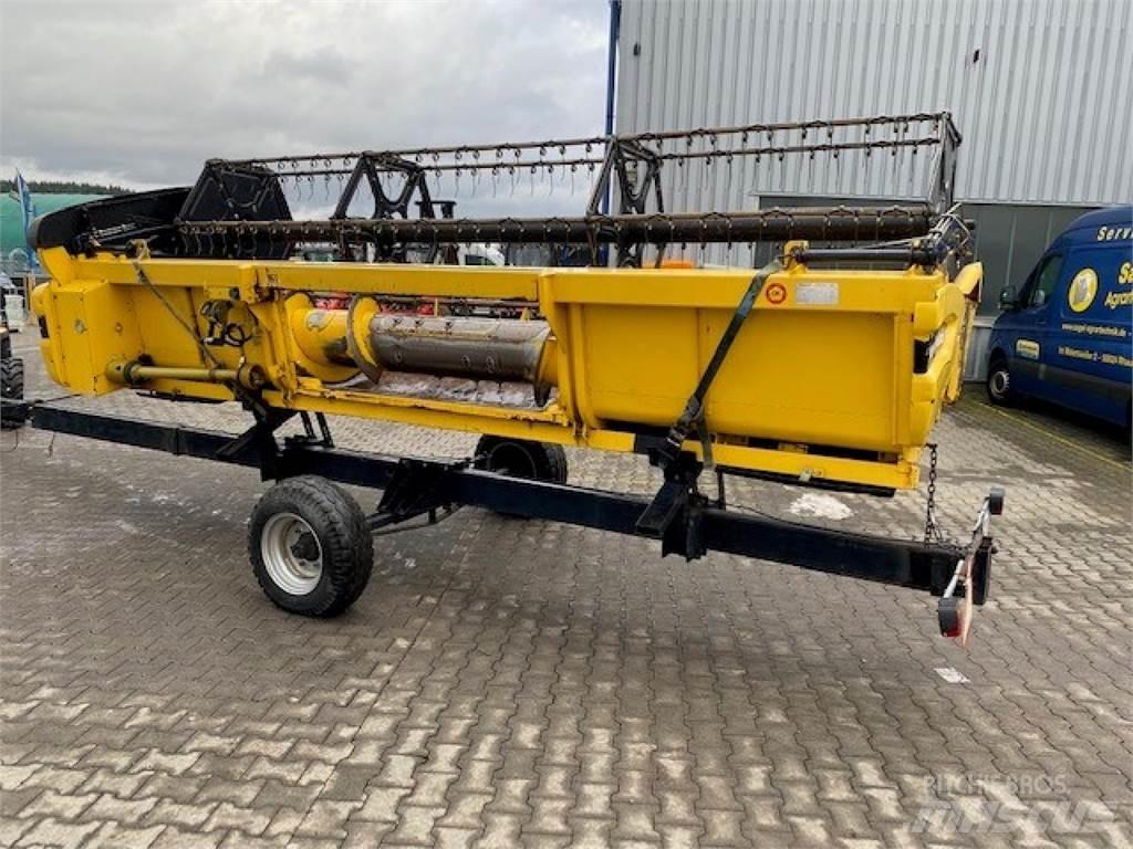 New Holland CX780 コンバイン