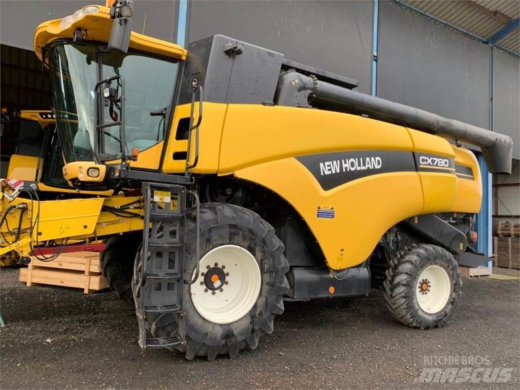 New Holland CX780 コンバイン