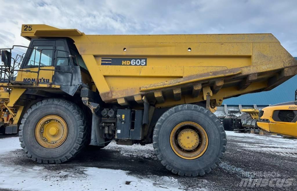 Komatsu 605-7 リジットフレーム式ダンプトラック