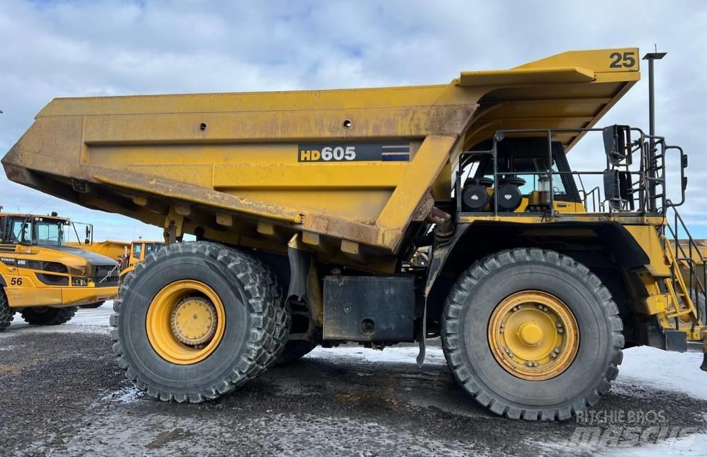 Komatsu 605-7 リジットフレーム式ダンプトラック