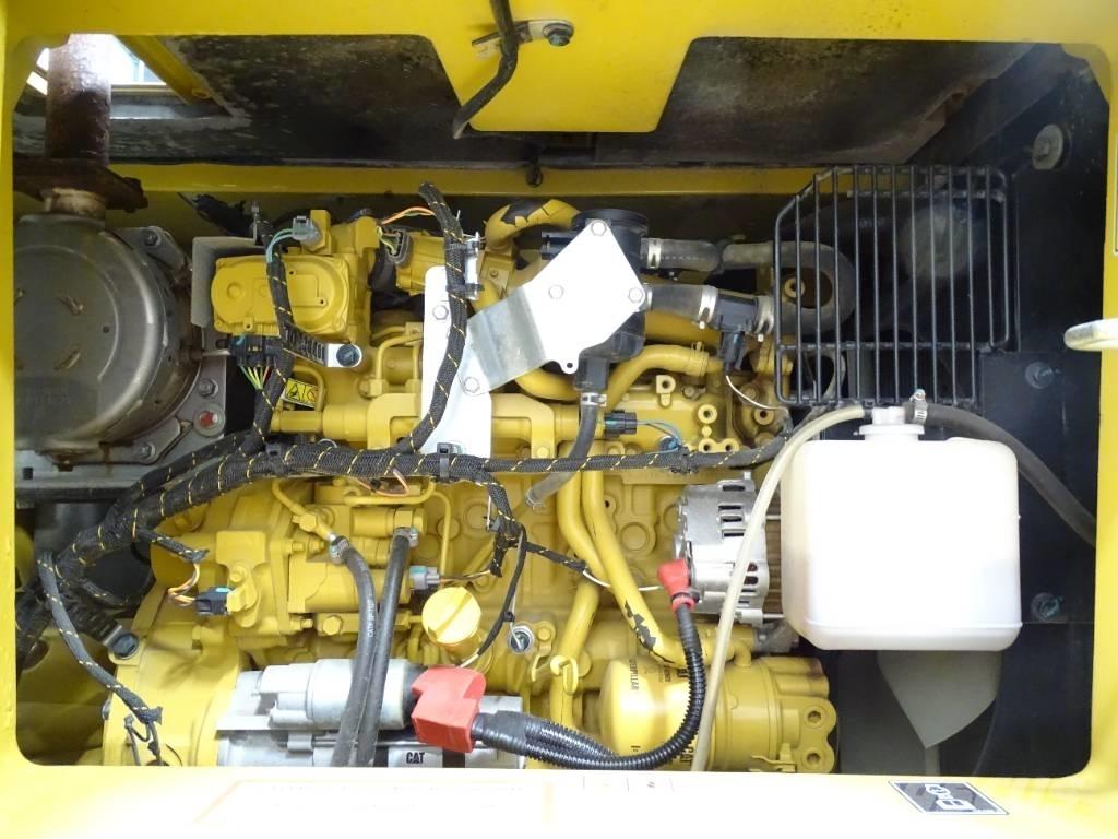CAT 310 大型油圧ショベル12t以上（パワーショベル・ユンボ）