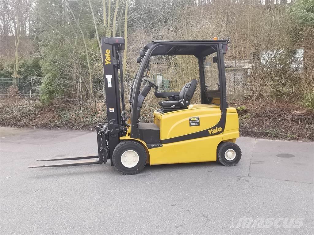 Yale ERP30VL バッテリーフォークリフト