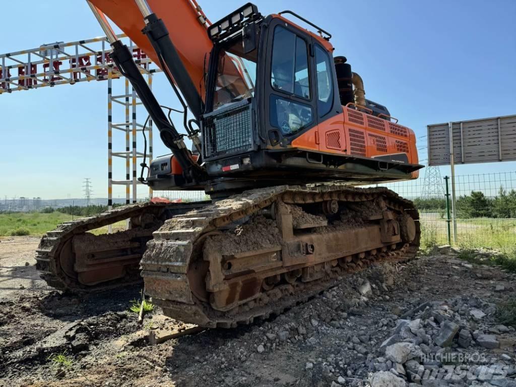Doosan 520LC-9C 大型油圧ショベル12t以上（パワーショベル・ユンボ）
