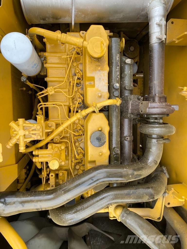 CAT 320 C 大型油圧ショベル12t以上（パワーショベル・ユンボ）
