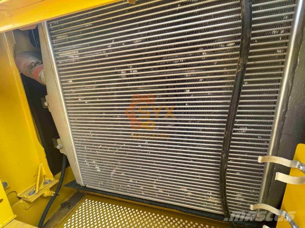 Komatsu PC 450 LC-8 大型油圧ショベル12t以上（パワーショベル・ユンボ）