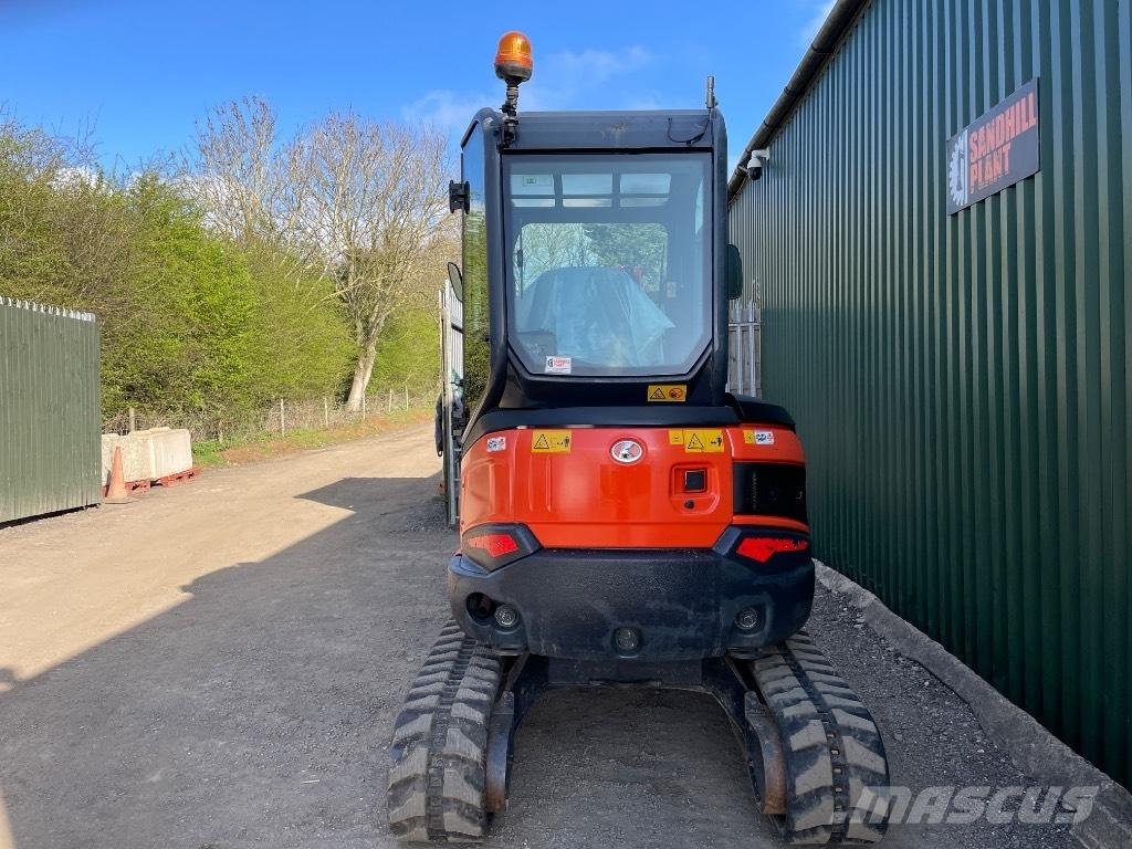 Kubota U 27-4 ミニ油圧ショベル 7t以下（ミニユンボ・ミニディガー）