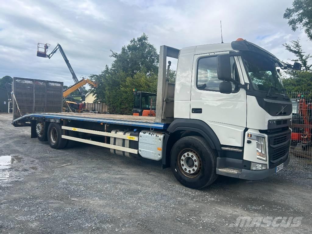 Volvo FM 11 330 キャブ付きシャーシ