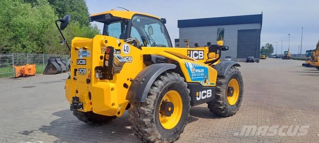 JCB 560-80 テレスコーピックハンドラー