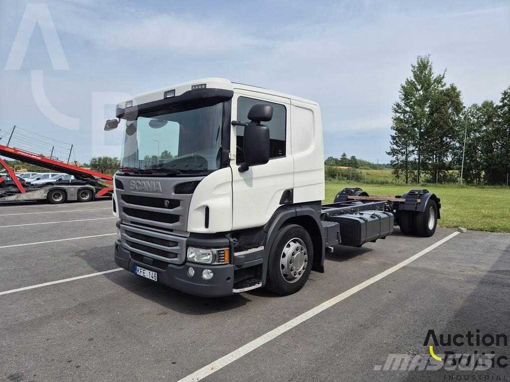 Scania P 450 キャブ付きシャーシ