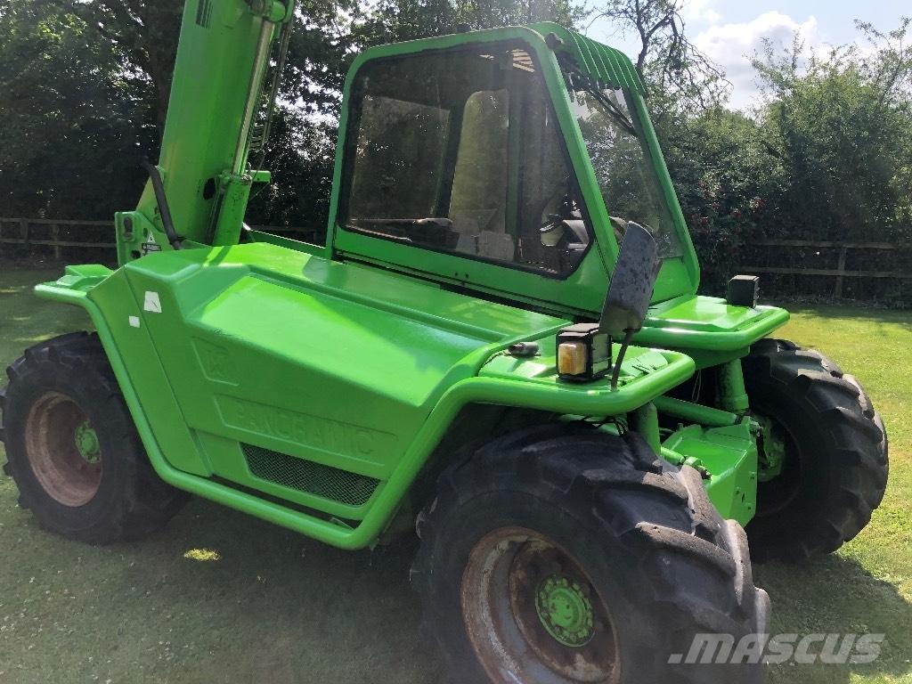 Merlo P25.9 テレスコーピックハンドラー