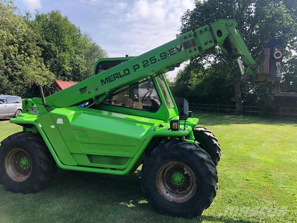 Merlo P25.9 テレスコーピックハンドラー