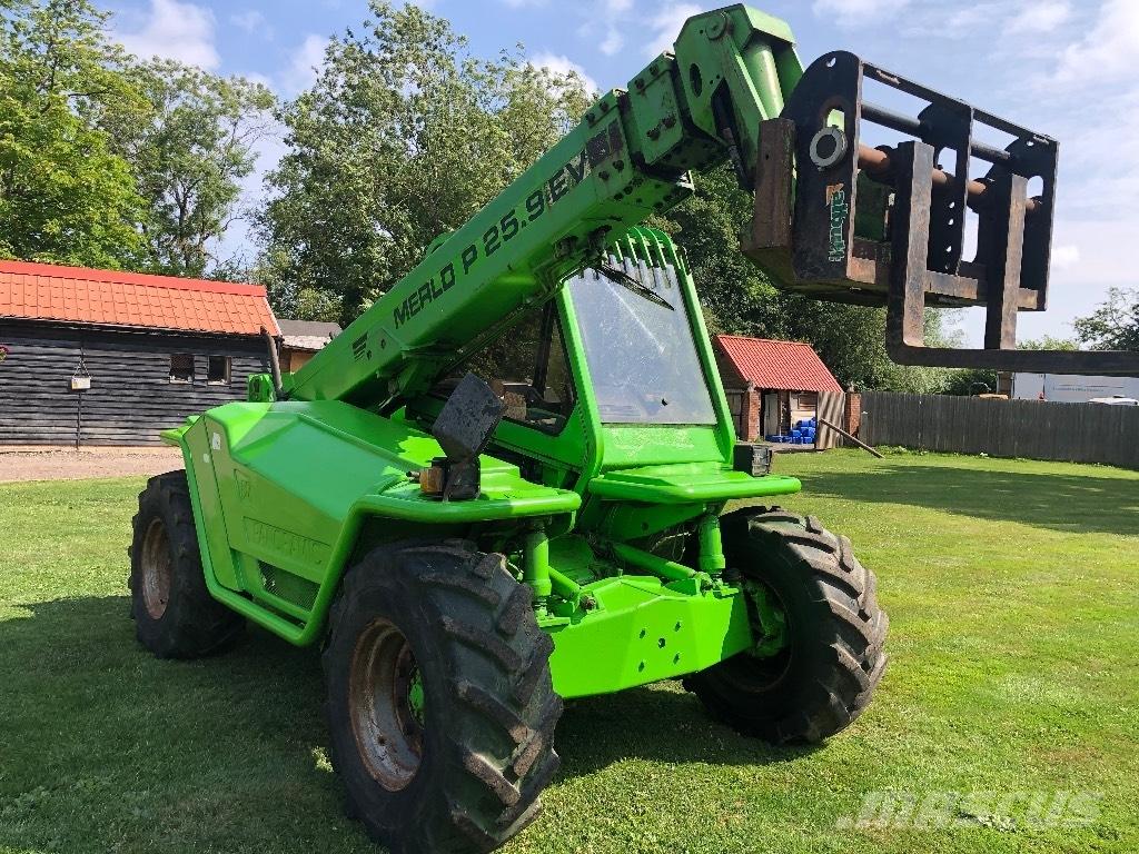 Merlo P25.9 テレスコーピックハンドラー