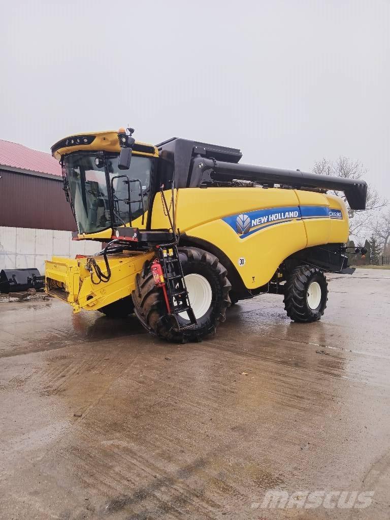 New Holland CX6.90 コンバイン