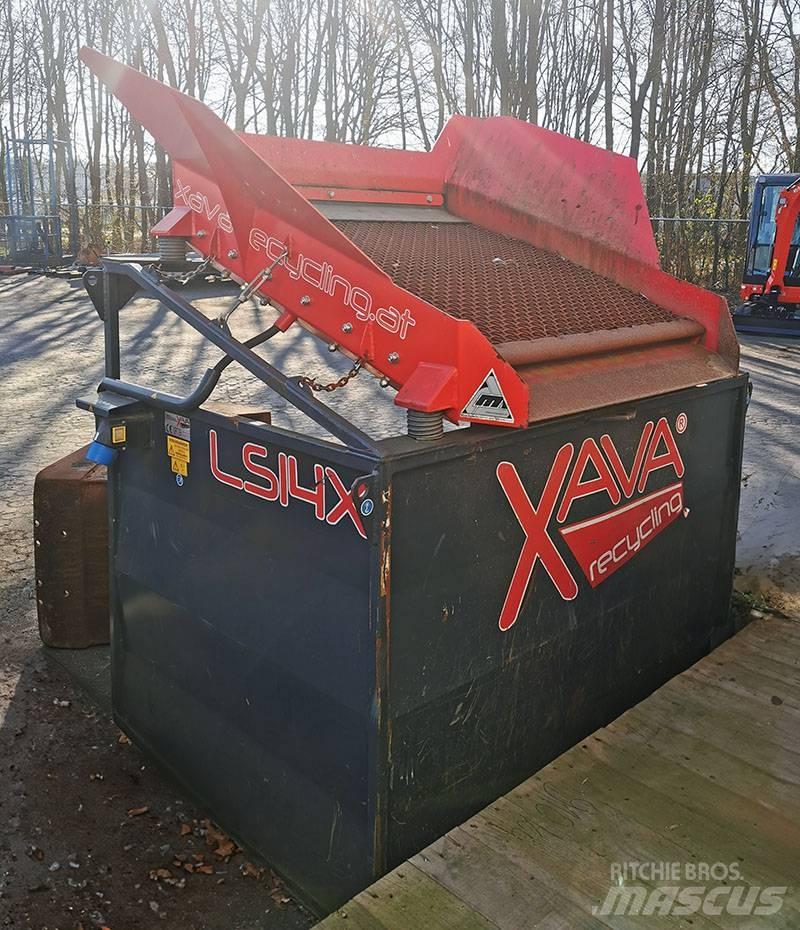 Xava LS 14 X 自走式スクリーン