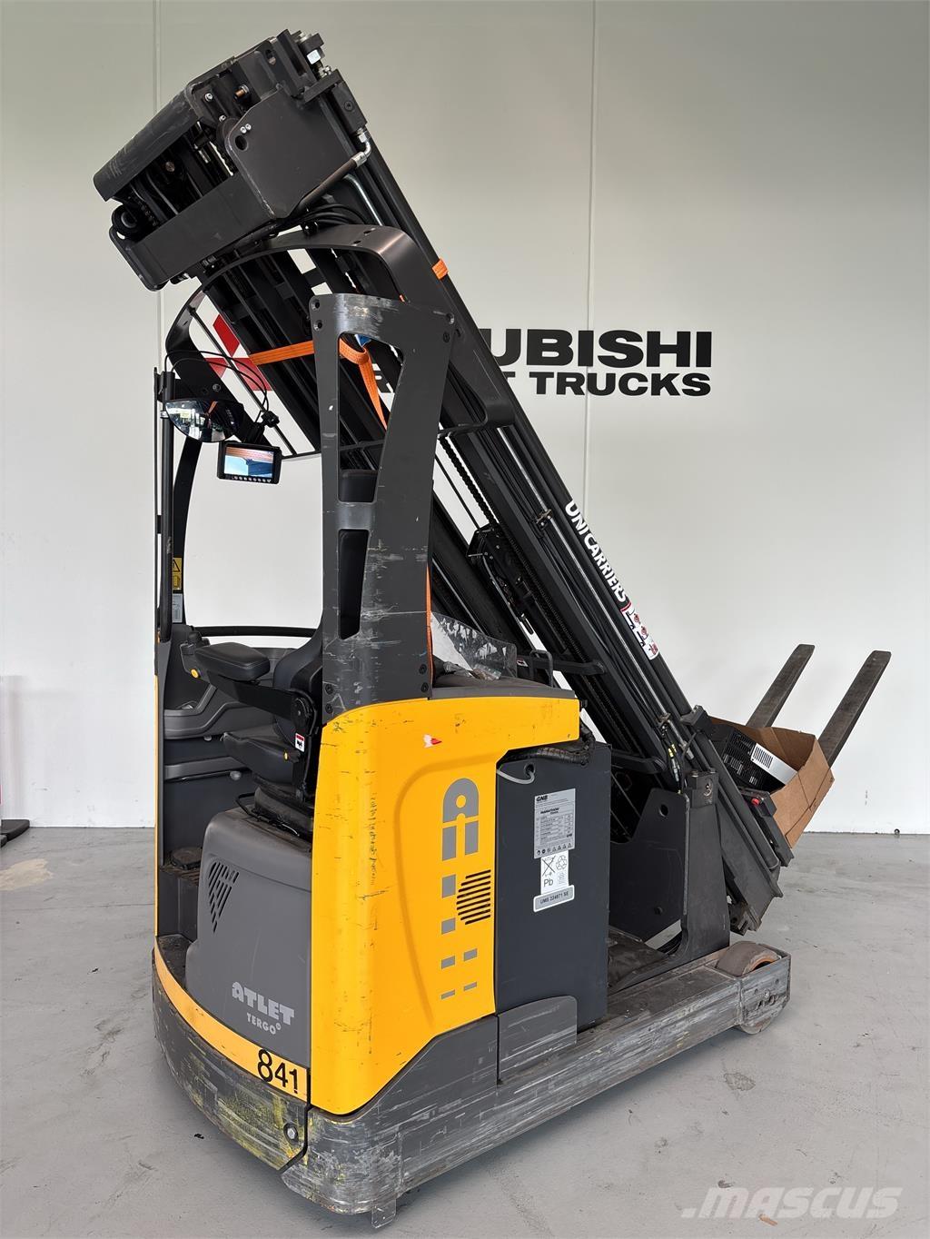 Atlet UMS200 リーチフォークリフト