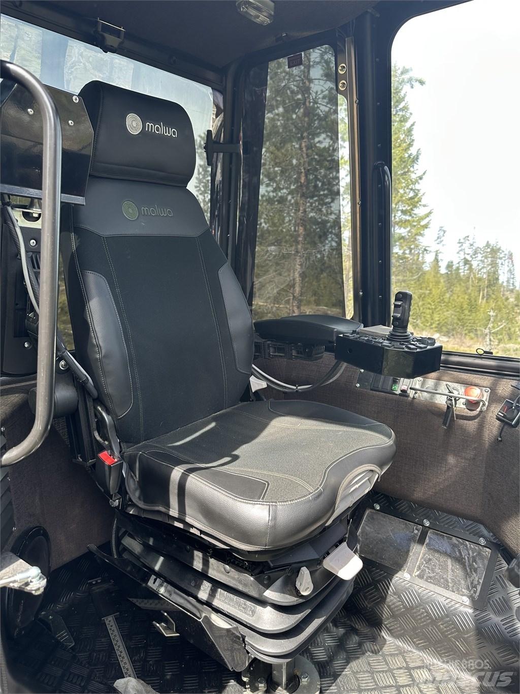 Malwa 560.4 H ハーベスター