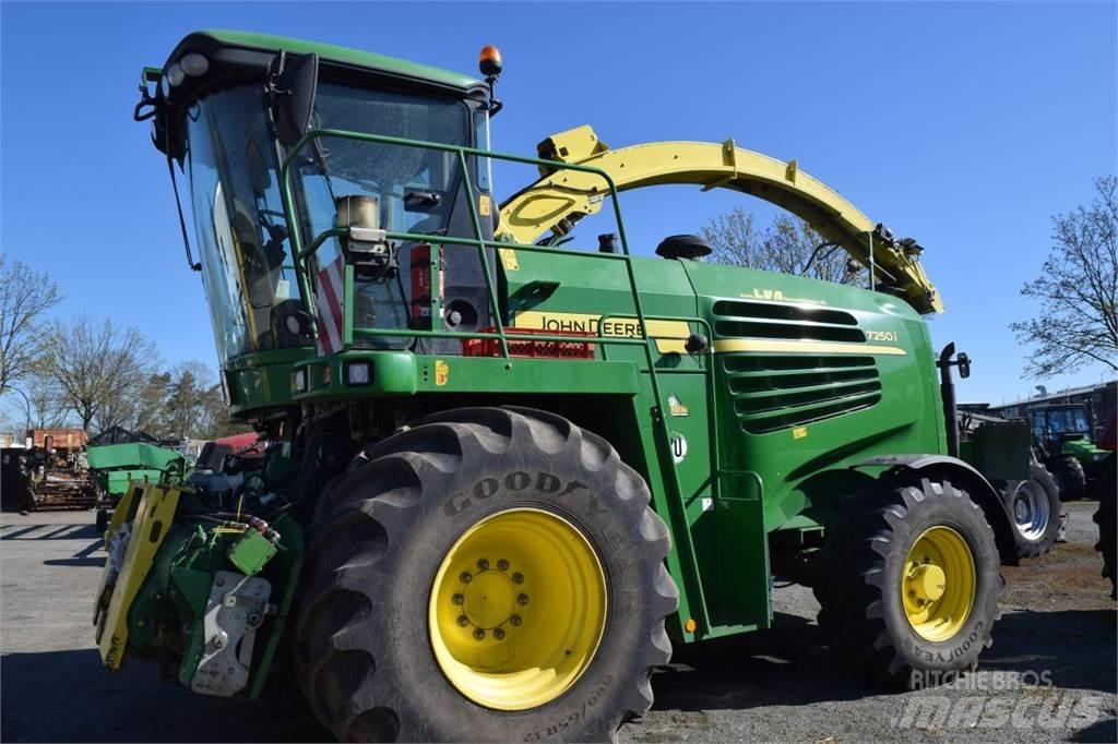 John Deere 7250 i 自走式フォレージハーベスター