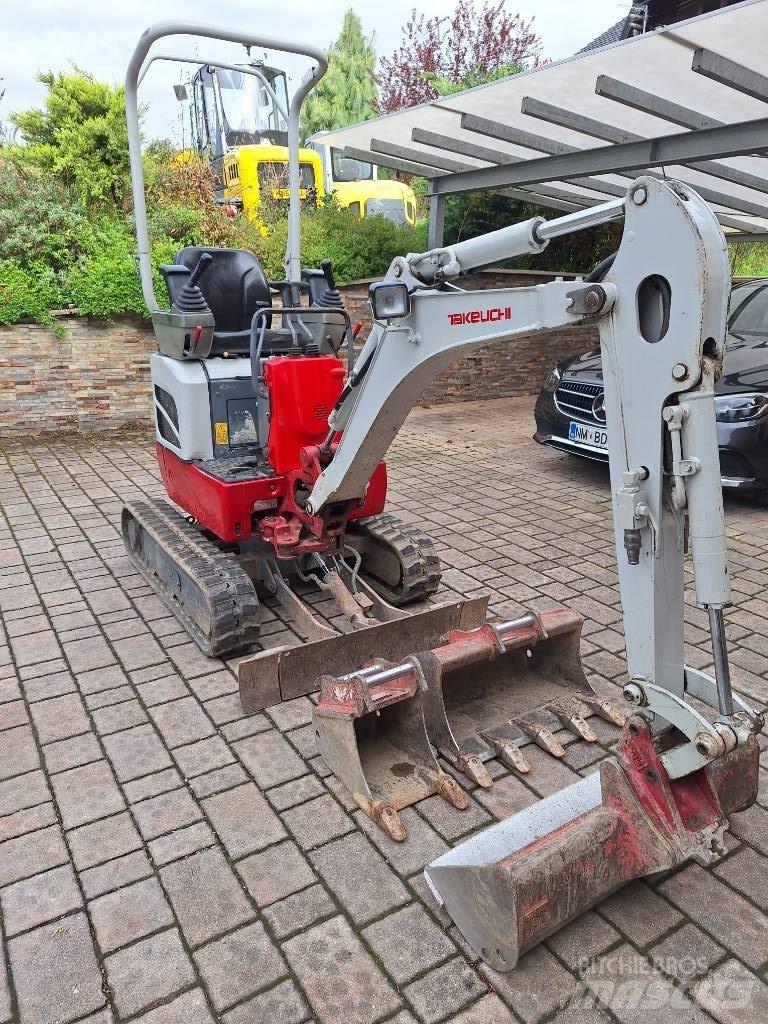 Takeuchi TB 210 R ミニ油圧ショベル 7t以下（ミニユンボ・ミニディガー）