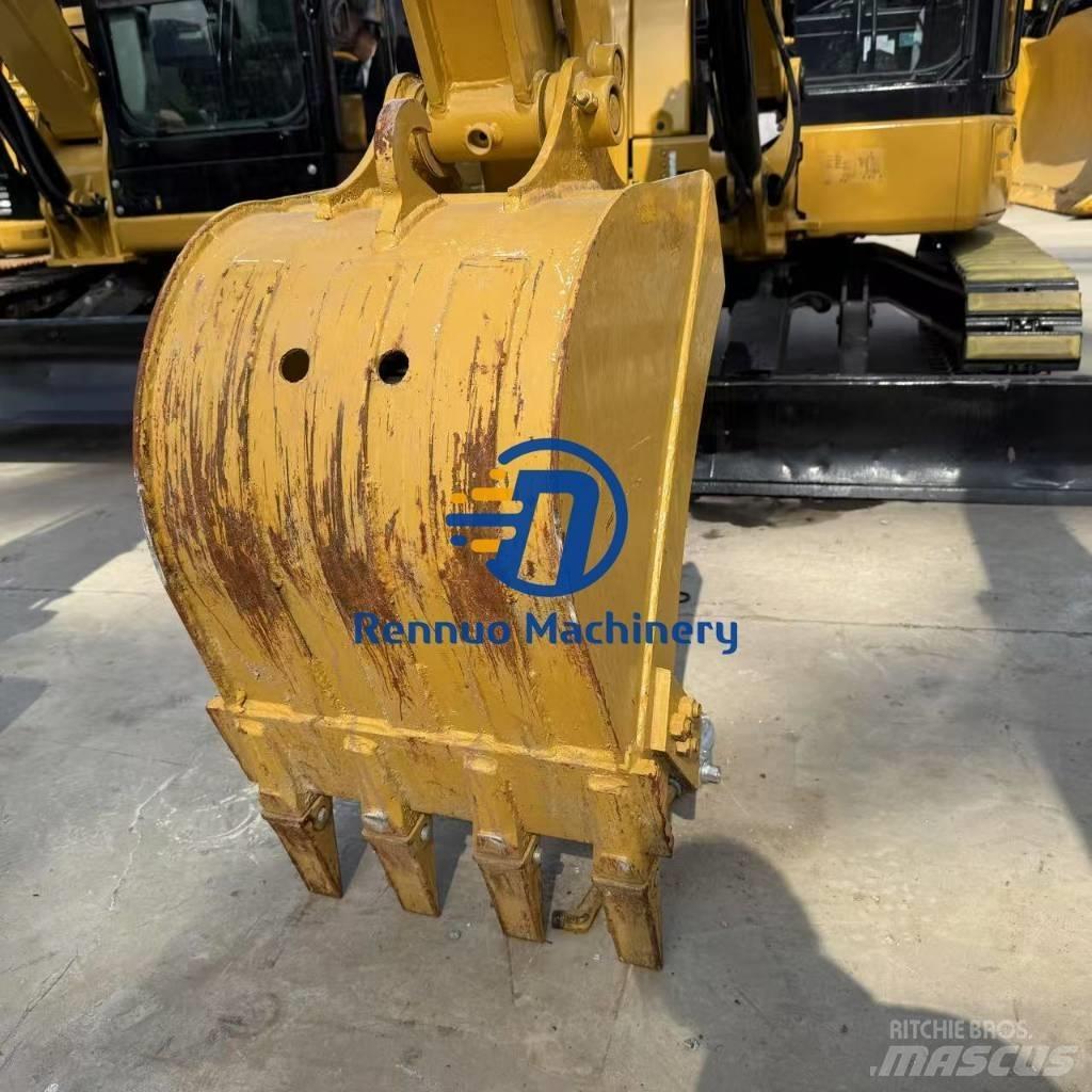 CAT 303.5 E ミニ油圧ショベル 7t以下（ミニユンボ・ミニディガー）