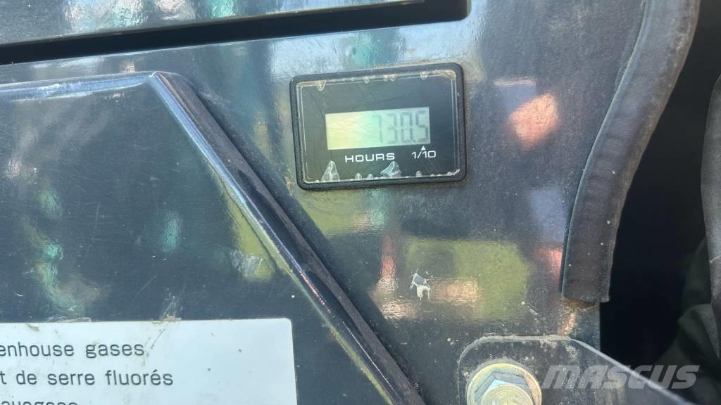 Kobelco SK58SRX-7 ミニ油圧ショベル 7t以下（ミニユンボ・ミニディガー）