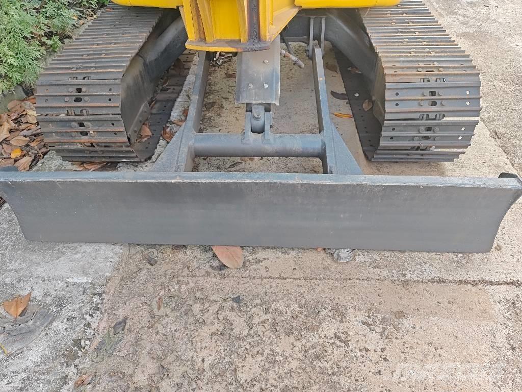 Komatsu PC 55 MR ミニ油圧ショベル 7t以下（ミニユンボ・ミニディガー）