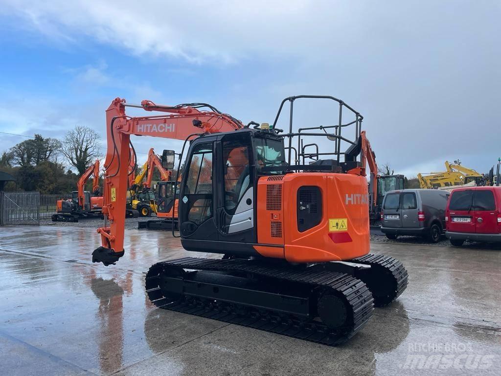 Hitachi ZX 135 US-6 大型油圧ショベル12t以上（パワーショベル・ユンボ）