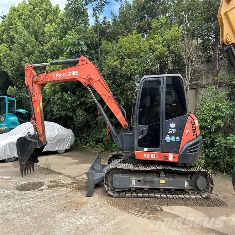Kubota 183-3 大型油圧ショベル12t以上（パワーショベル・ユンボ）