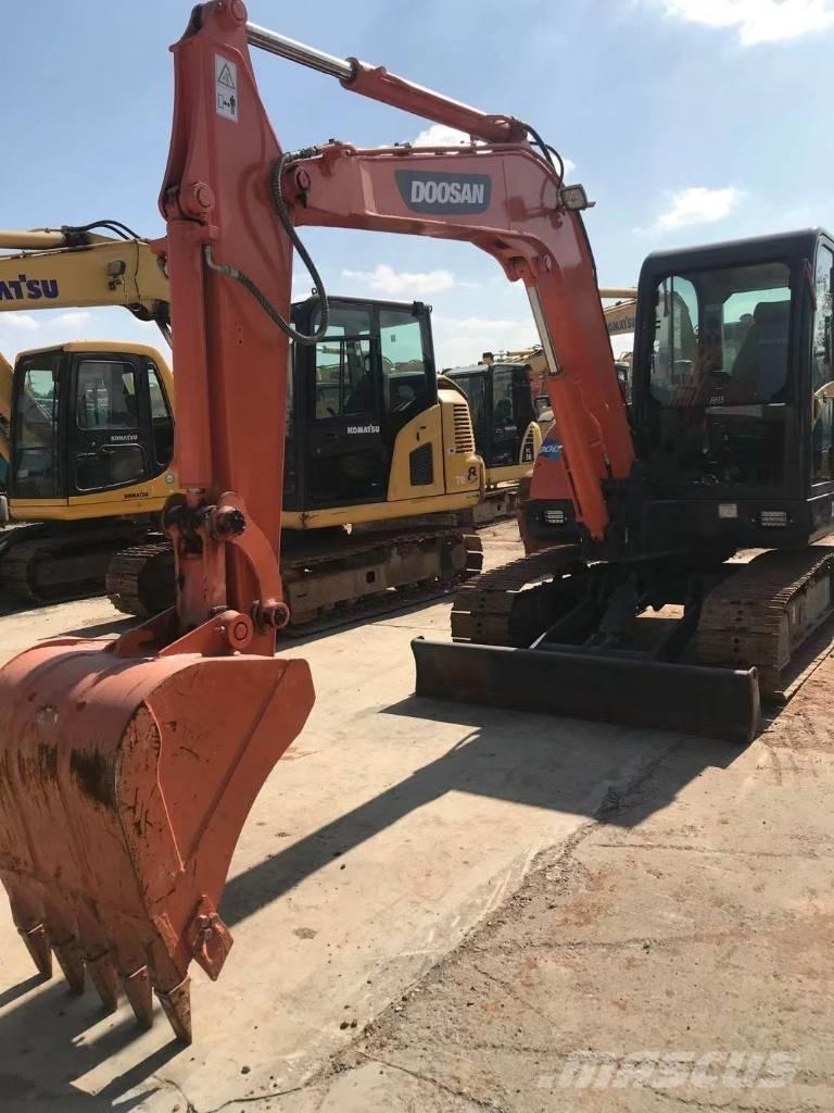 Doosan DX 60 大型油圧ショベル12t以上（パワーショベル・ユンボ）