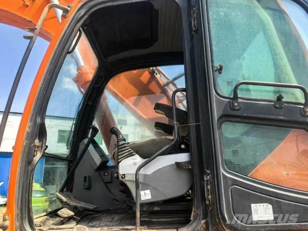 Doosan DX 260 大型油圧ショベル12t以上（パワーショベル・ユンボ）