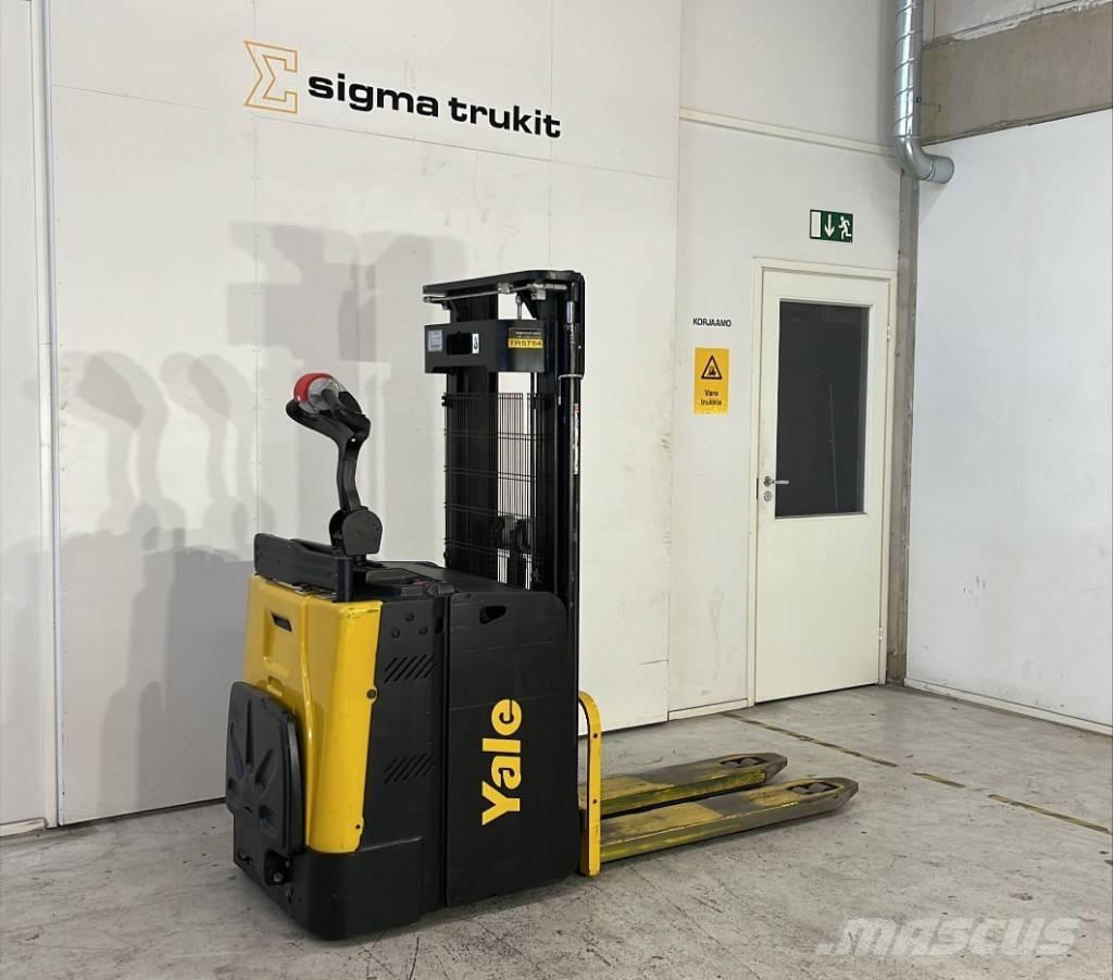 Yale MP 20 XD 自走式スタッカー