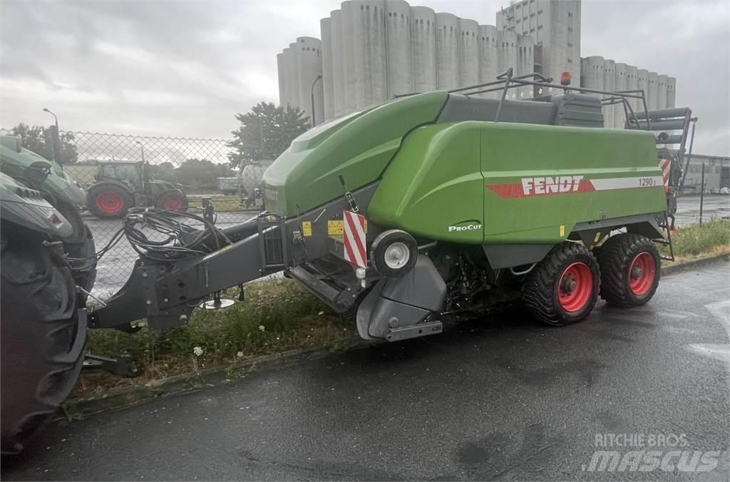 Fendt 1290 S スクエアベーラー