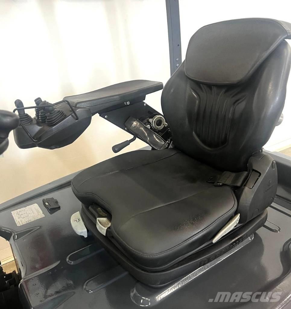 Toyota 10941 8FBE18T バッテリーフォークリフト