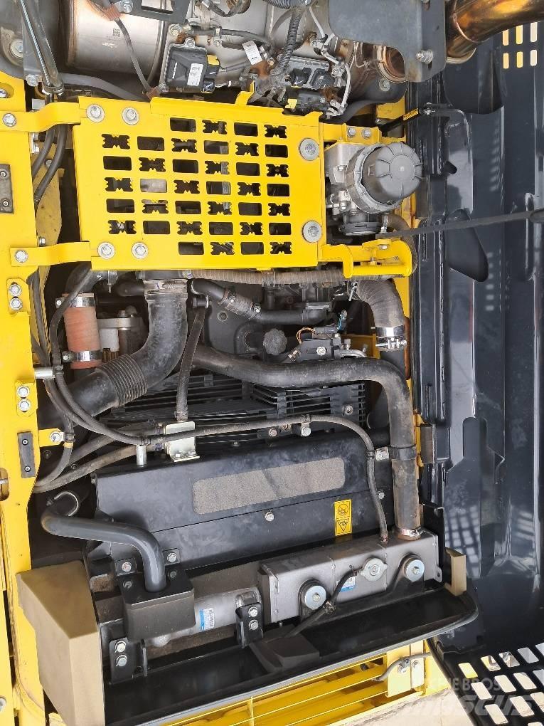 Komatsu PC210LCI-11 大型油圧ショベル12t以上（パワーショベル・ユンボ）