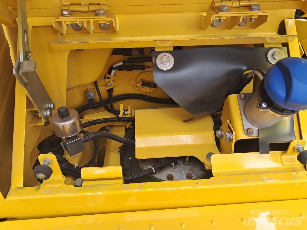 Komatsu PC210LCI-11 大型油圧ショベル12t以上（パワーショベル・ユンボ）
