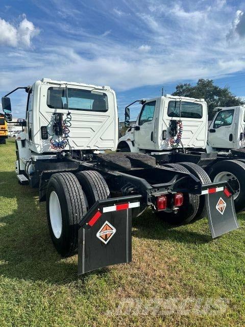 International MV607 中古トラクターヘッド | トレーラーヘッド