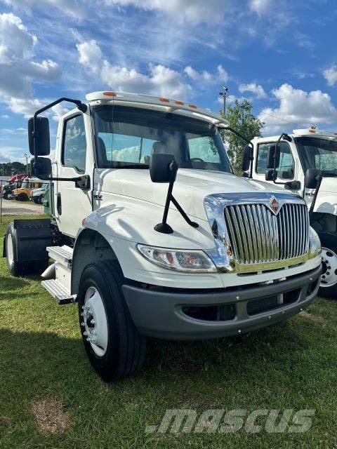 International MV607 中古トラクターヘッド | トレーラーヘッド