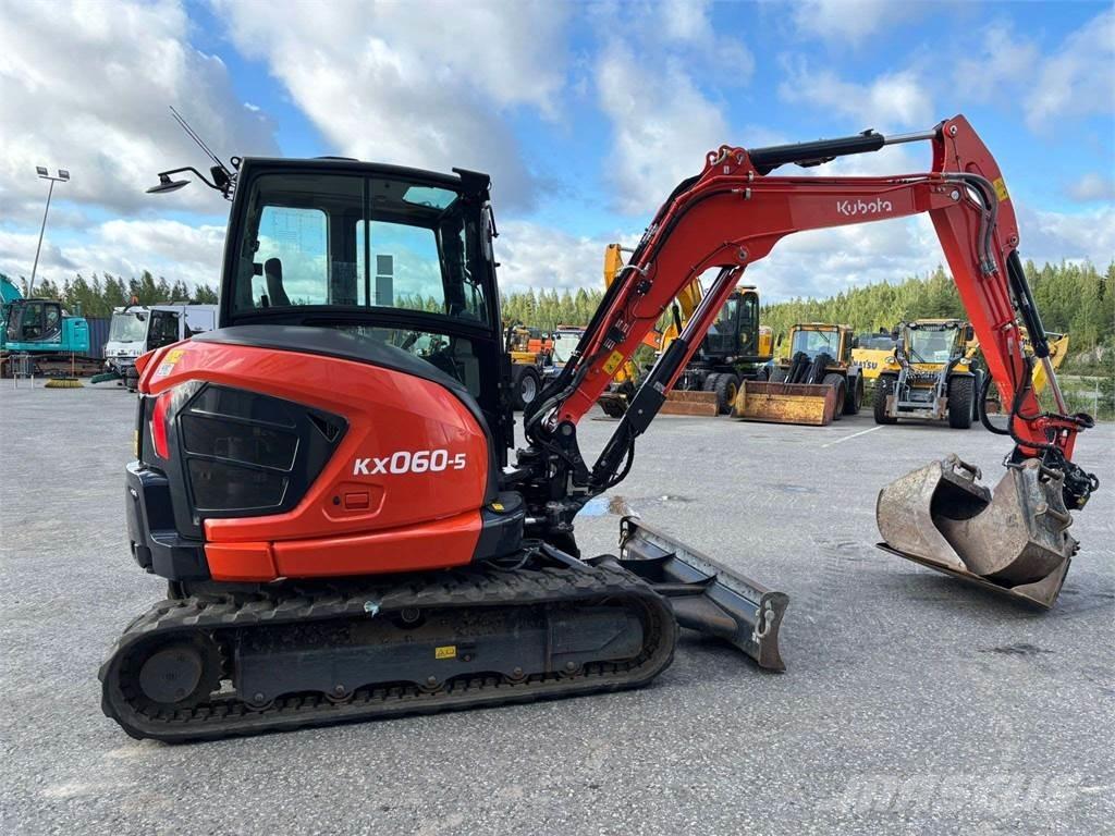 Kubota KX060-5 ミニ油圧ショベル 7t以下（ミニユンボ・ミニディガー）
