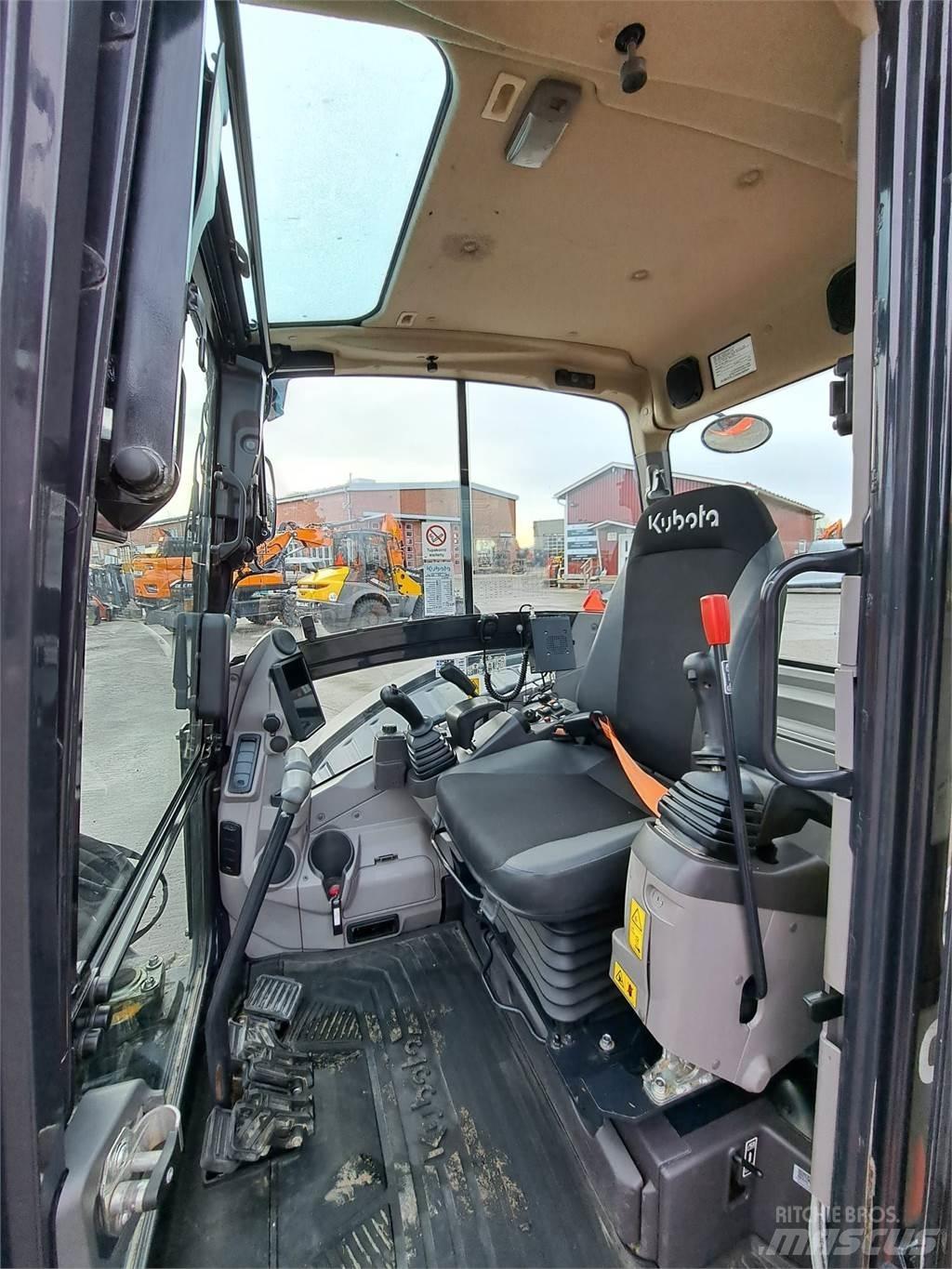 Kubota KX060-5 ミニ油圧ショベル 7t以下（ミニユンボ・ミニディガー）