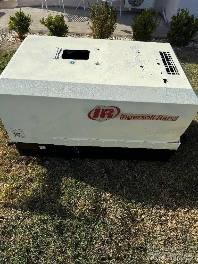 Ingersoll Rand R-105 コンプレッサー