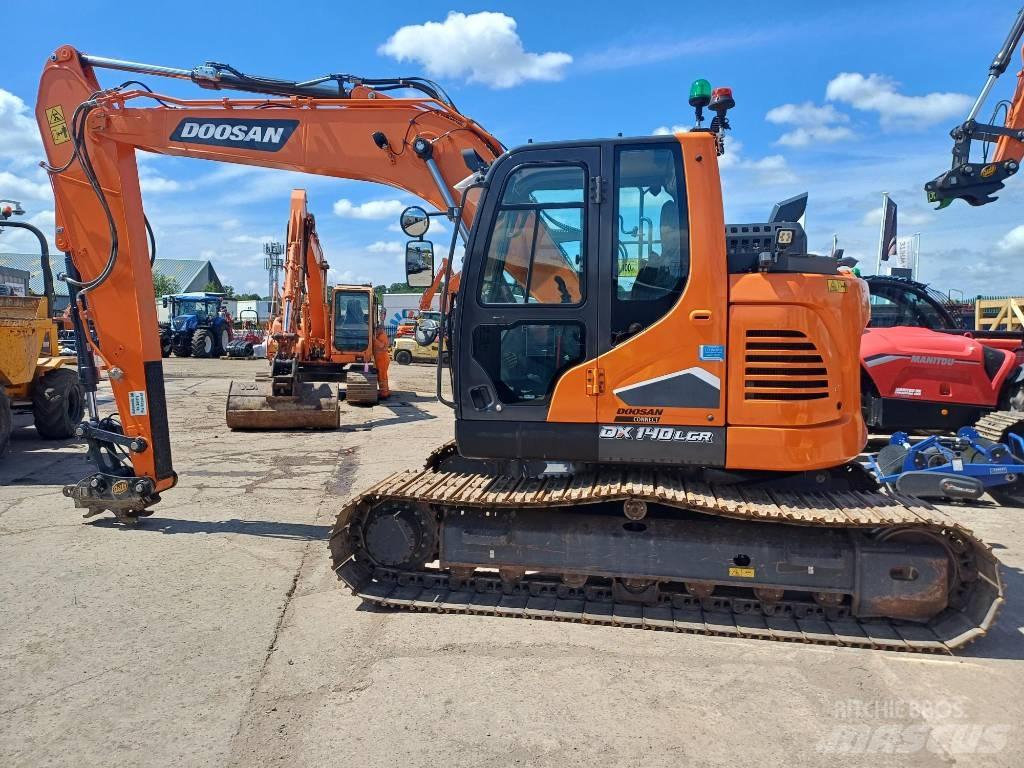 Doosan DX140LC-7K 大型油圧ショベル12t以上（パワーショベル・ユンボ）