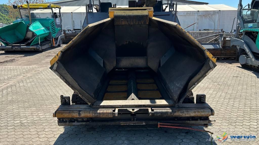Volvo ABG TITAN 5820 アスファルトフィニッシャ