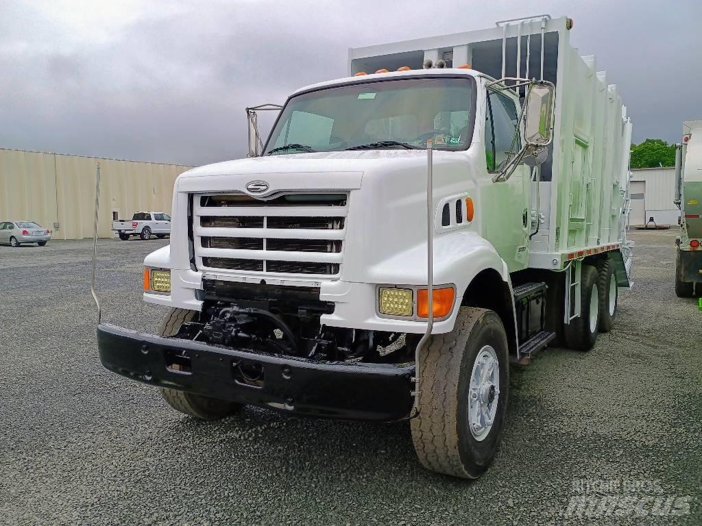 Sterling L7500 塵芥車、パッカー車