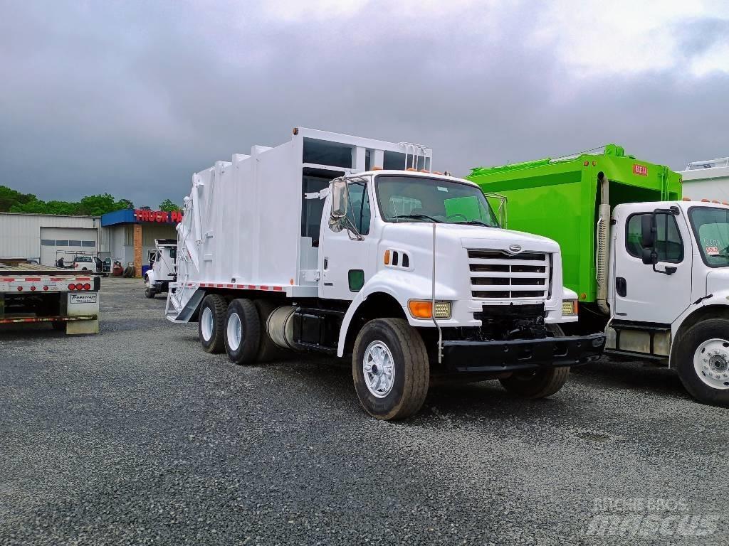 Sterling L7500 塵芥車、パッカー車