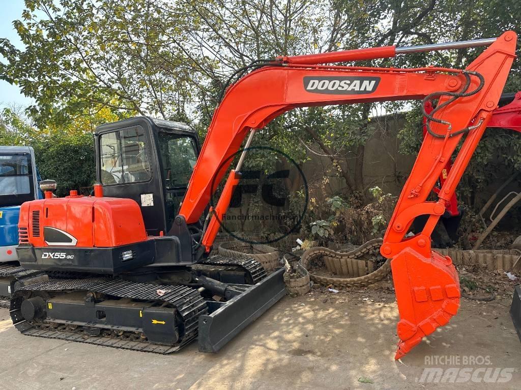 Doosan DX 55 ミニ油圧ショベル 7t以下（ミニユンボ・ミニディガー）