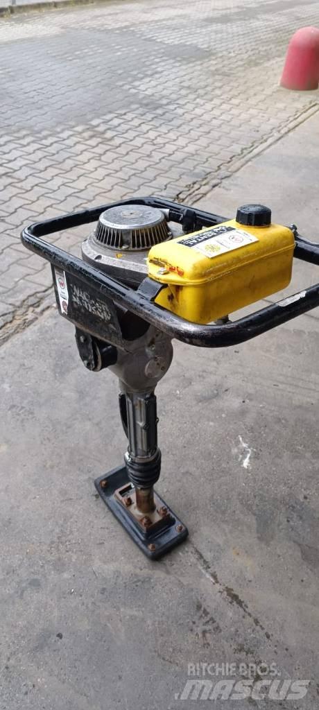 Wacker Neuson BS30 タンパ/転圧バイブレータ