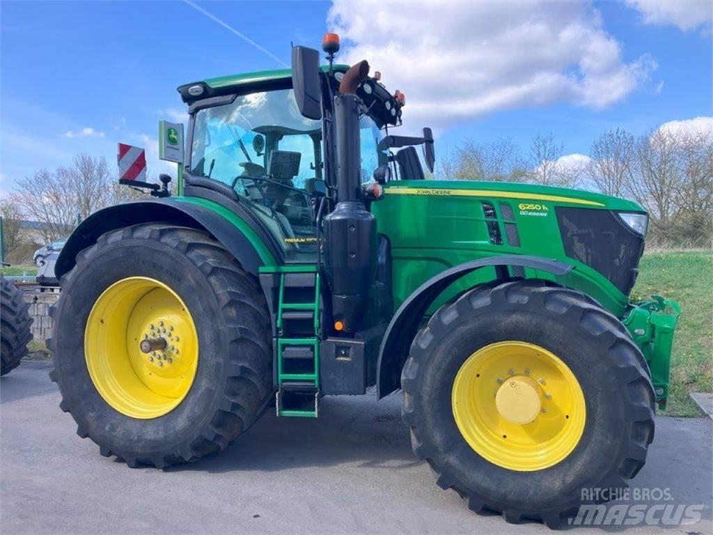John Deere 6250R トラクター