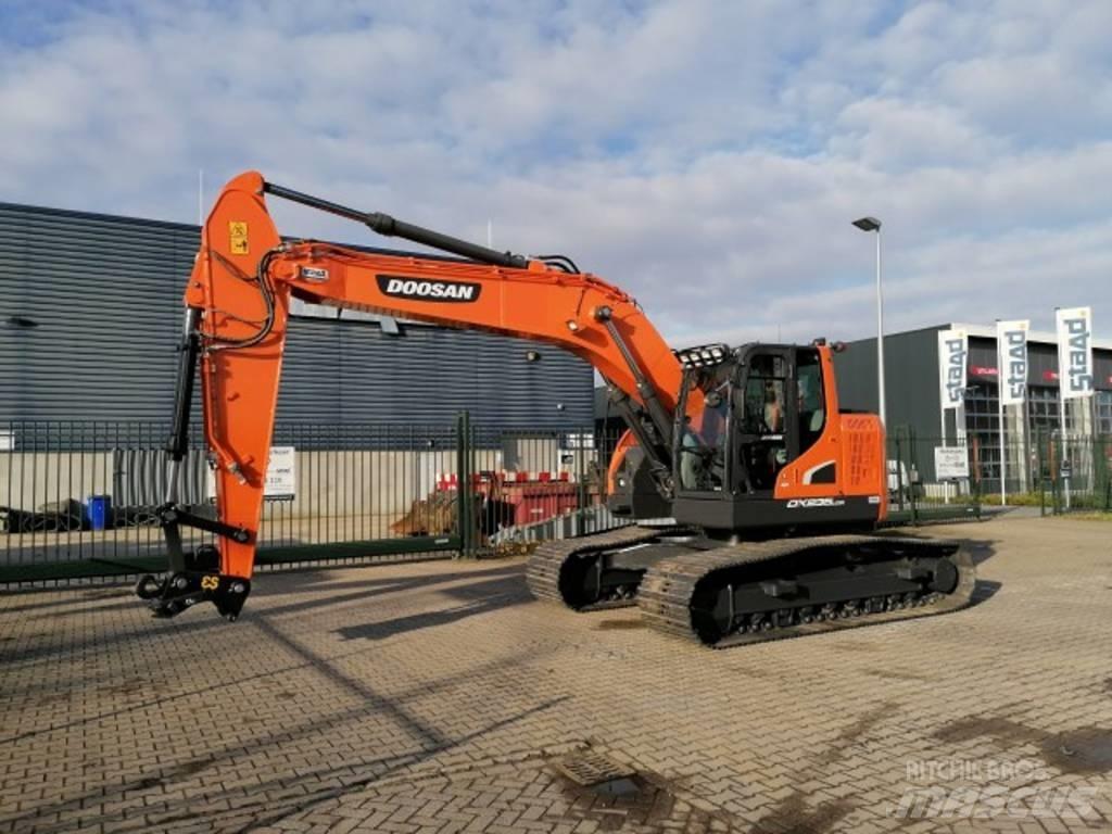 Doosan DX 235 LCR-5 大型油圧ショベル12t以上（パワーショベル・ユンボ）