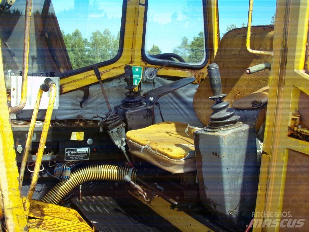 Hymas 82 R 中型油圧ショベル 7ｔ-12ｔ（ユンボ・パワーショベル・バックホー）